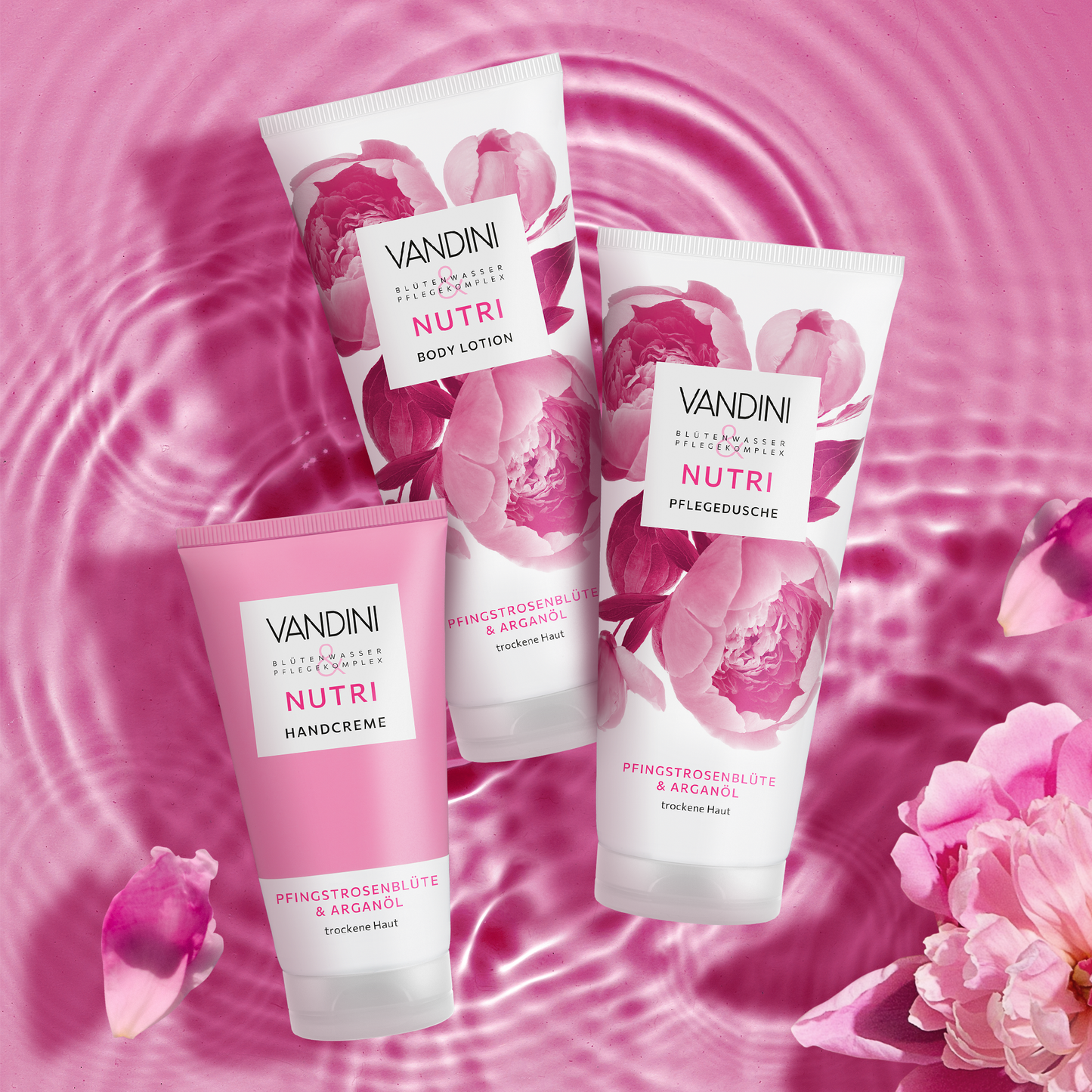 VANDINI NUTRI Übersicht von gut riechender Körperpflege mit Pfingstrosenblütenduft bestehend aus Duschgel, Bodylotion & Handcreme.