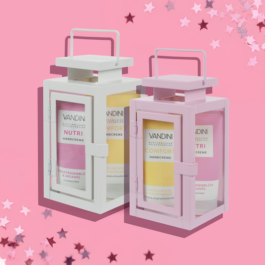 VANDINI Geschenkset Mini Laternen in rosa und weiß mit zwei Handcremes mit Pfingstrosenduft und Vanilleduft für normale bis trockene Haut, vegan & mikroplastikfrei